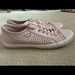 Restricted™ crotchet fashion sneakers